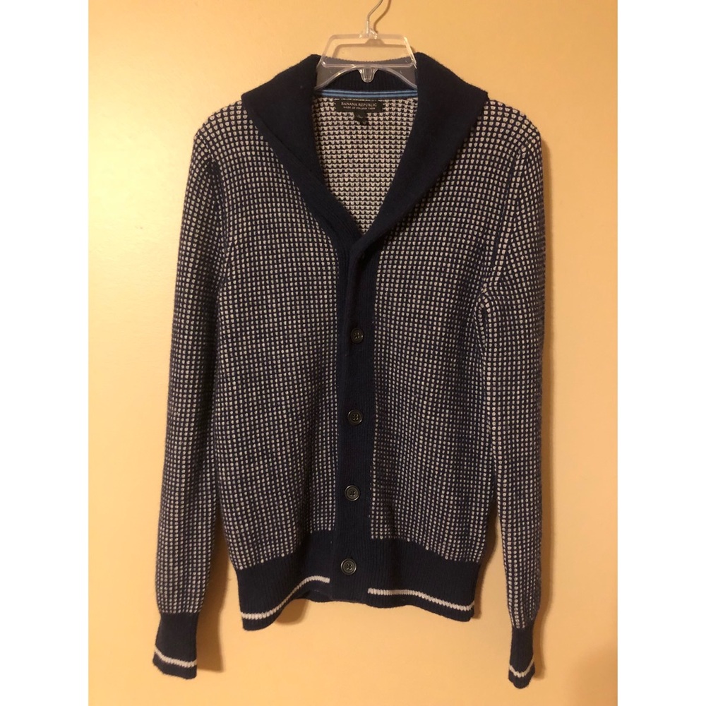 Cardigan sweater